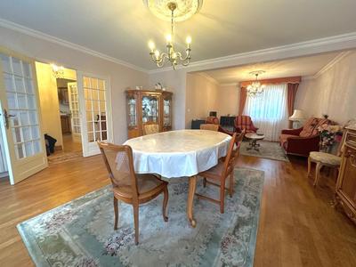 Maison - 123 m² - 6 pièces