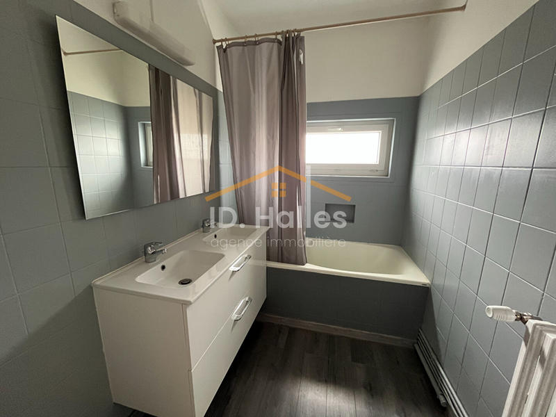 Maison - 98 m² - 5 pièces