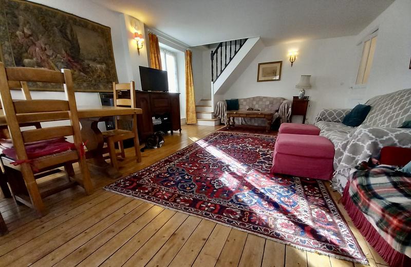 Maison - 240 m² - 10 pièces