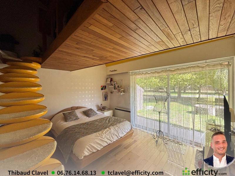 Maison - 200 m² - 6 pièces