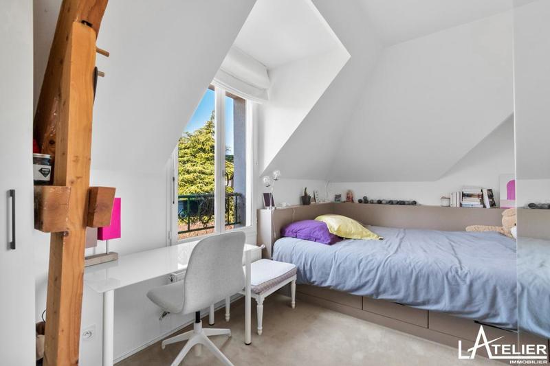 Maison - 167 m² - 7 pièces