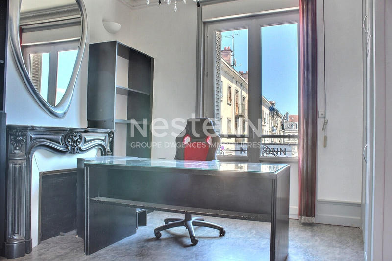 Appartement - 120 m² - 7 pièces