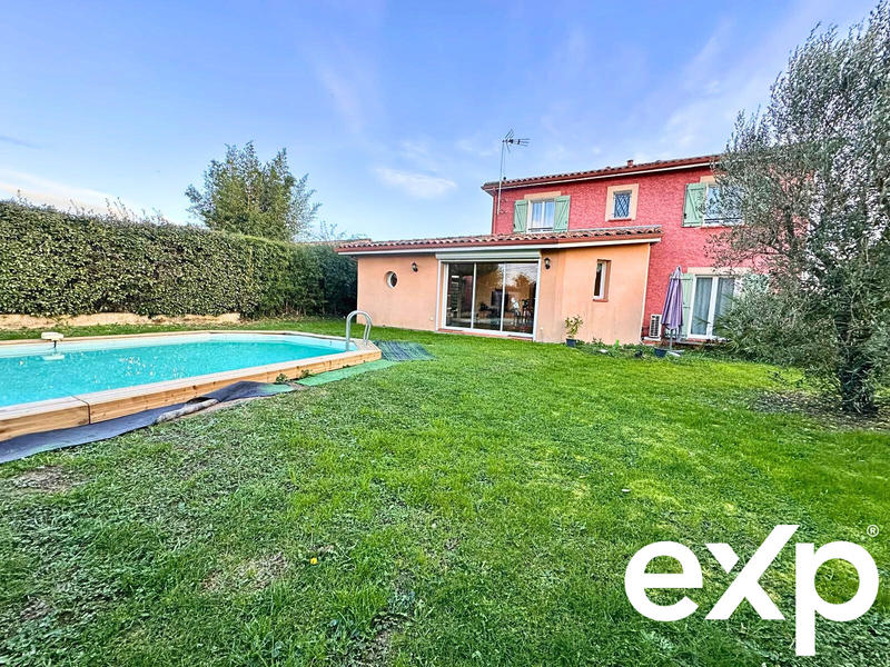 Maison - 170 m² - 9 pièces