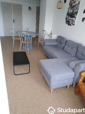 Chambre - 11 m² - 1 pièce