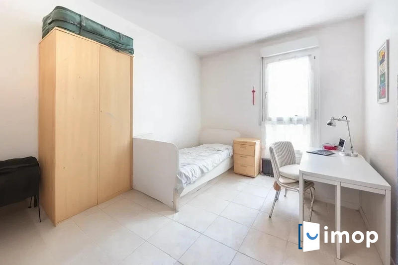 Appartement - 97 m² - 6 pièces