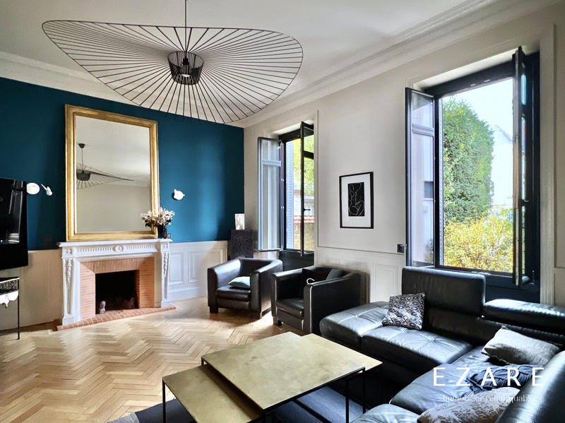 Bureau - 352 m² - 12 pièces