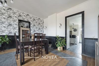 Appartement - 95 m² - 5 pièces