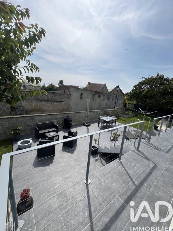 Maison - 166 m² - 8 pièces