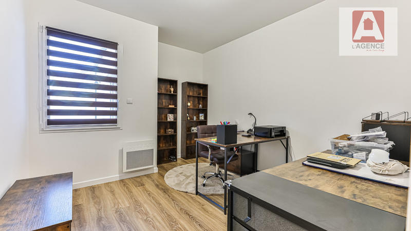 Maison - 99 m² - 4 pièces