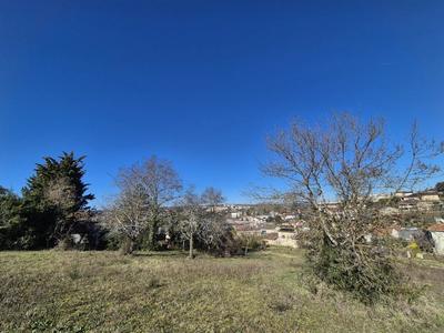 Terrain constructible - 2 280 m²