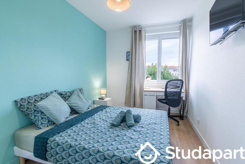 Chambre - 11 m² - 1 pièce