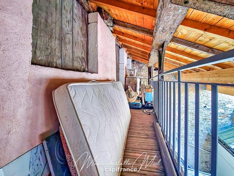 Loft - 109 m² - 1 pièce