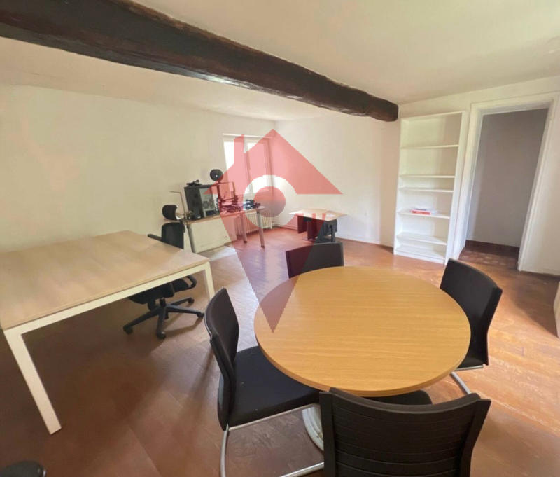 Maison - 180 m² - 4 pièces