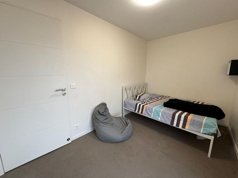 Appartement - 93 m² - 6 pièces