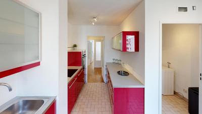 Chambre - 9 m² - 5 pièces