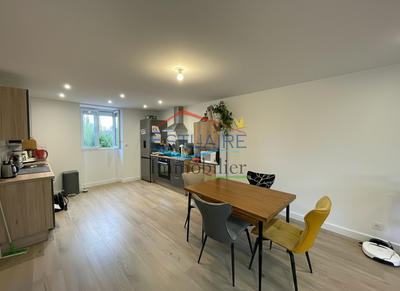 Appartement - 94 m² - 4 pièces