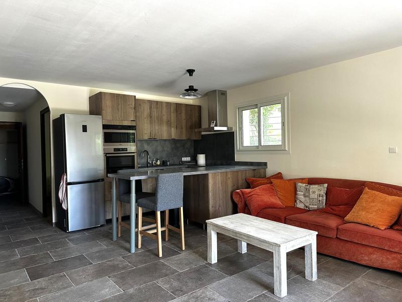 Villa - 260 m² - 9 pièces