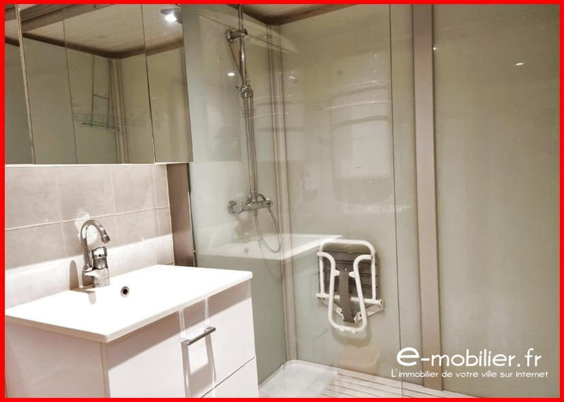 Maison - 99 m² - 5 pièces