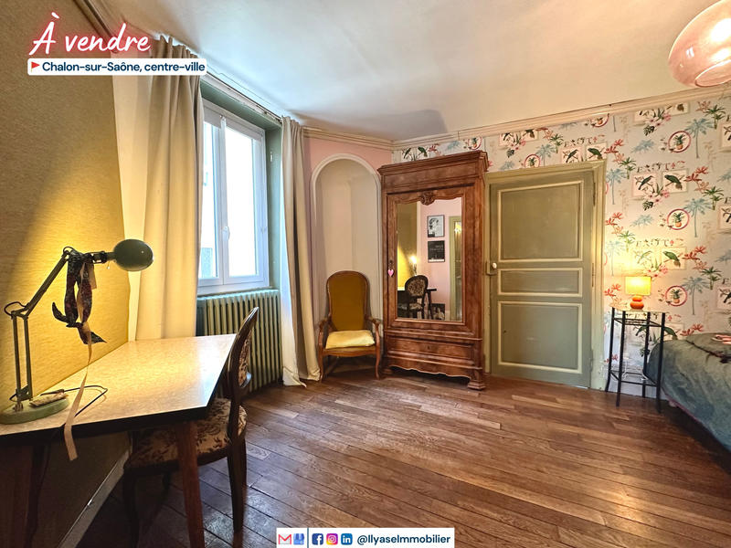 Appartement - 140 m² - 6 pièces