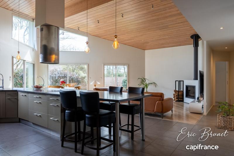 Maison - 142 m² - 6 pièces