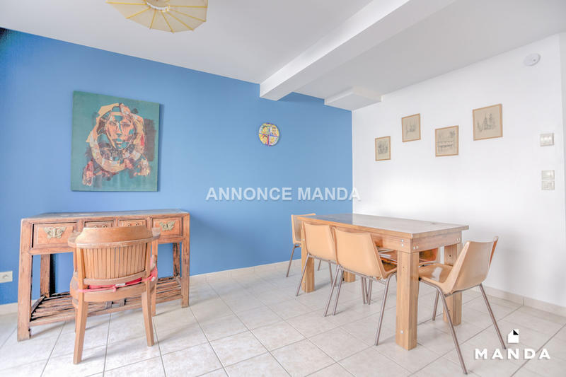 Chambre - 9 m² - 4 pièces