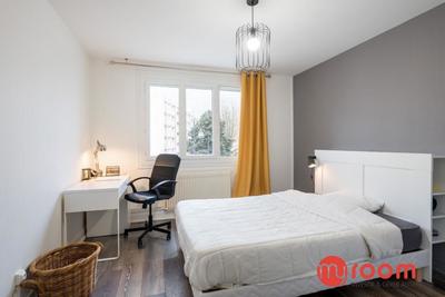 Chambre - 12 m² - 1 pièce