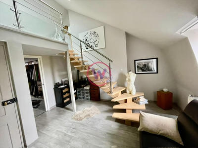 Maison - 207 m² - 9 pièces