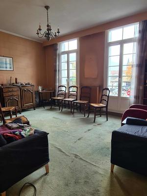 Maison - 140 m² - 7 pièces