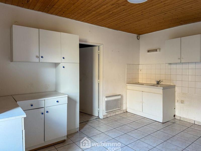 Maison - 202 m² - 7 pièces