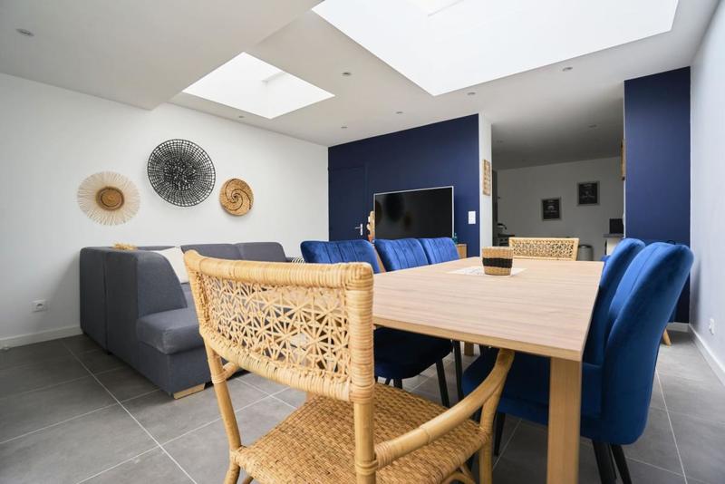 Maison - 137 m² - 8 pièces