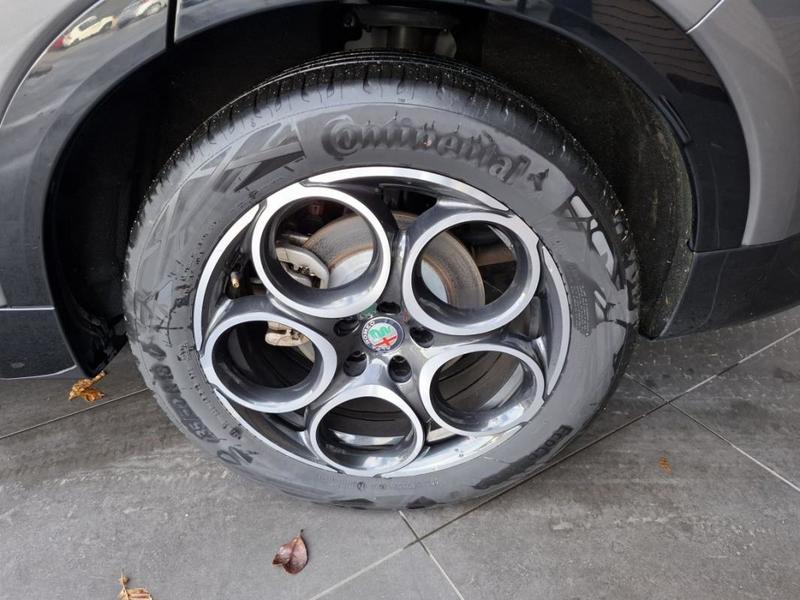 Alfa Romeo Tonale 1.3t Phev 280 At6 Q4 Ti