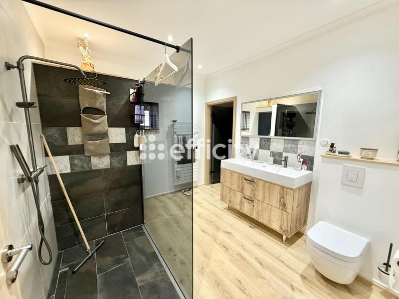 Maison - 110 m² - 4 pièces