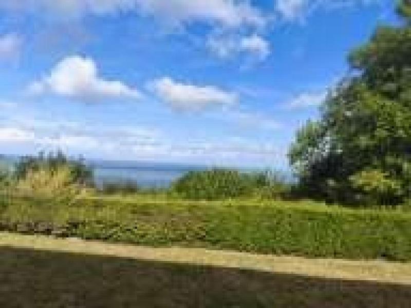 Maison - 285 m² - 9 pièces