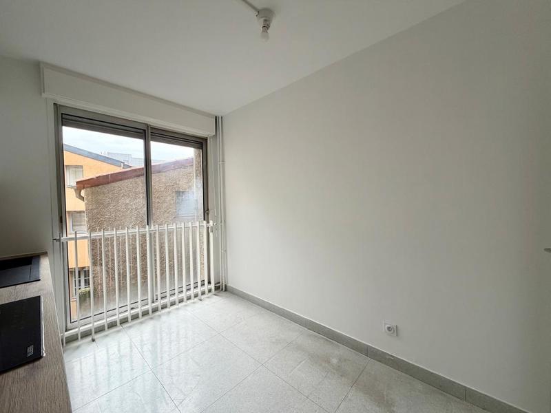 Appartement - 94 m² - 4 pièces