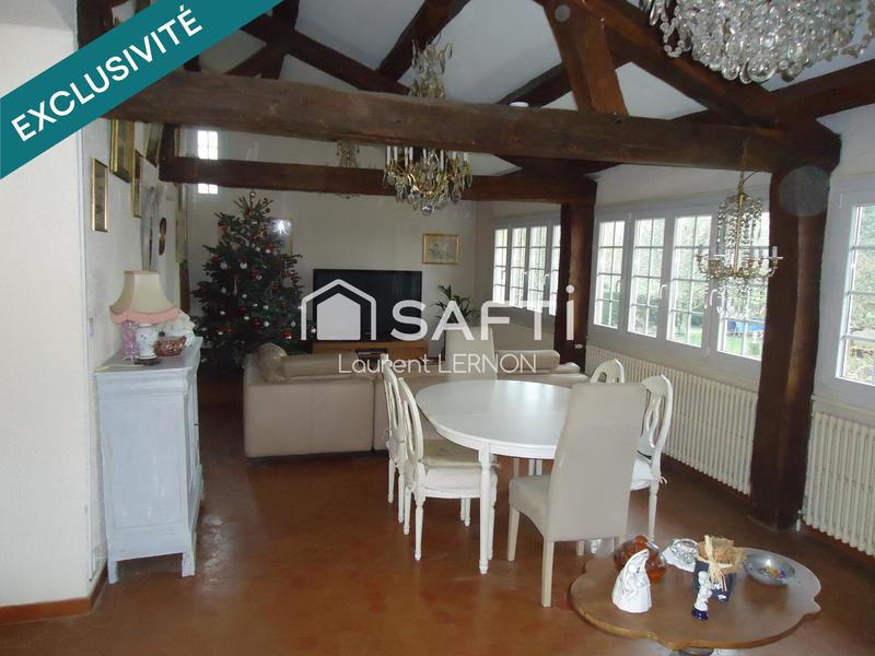 Maison de maîtres - 253 m² - 8 pièces