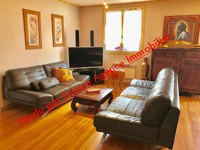 Villa - 90 m² - 3 pièces