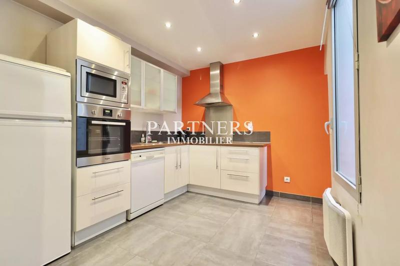 Appartement - 90 m² - 4 pièces