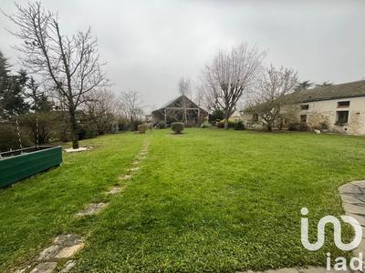 Maison - 279 m² - 10 pièces