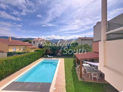 Maison de village - 127 m² - 4 pièces