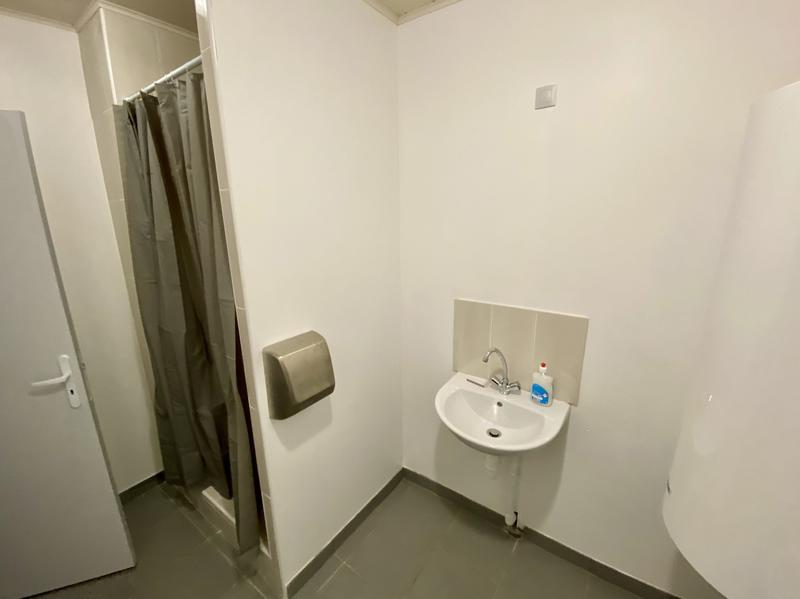 Local d'activités - 375 m²