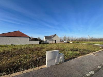 Terrain constructible - 323 m²