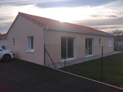 Maison - 85 m² - 4 pièces