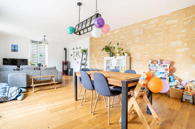 Maison - 188 m² - 7 pièces