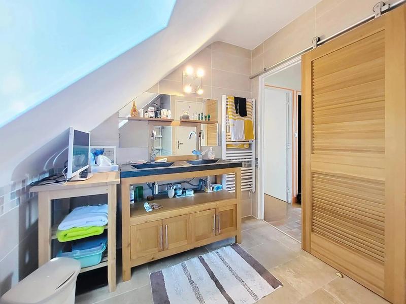 Maison - 110 m² - 6 pièces