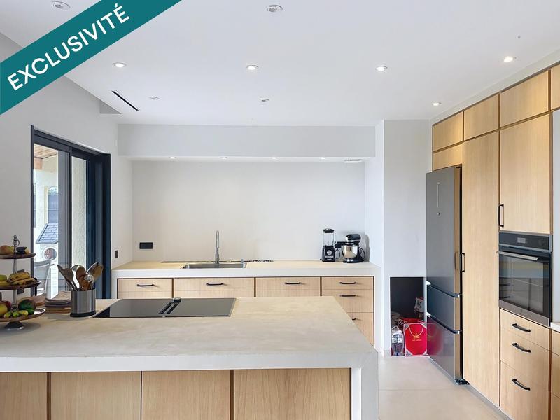 Maison - 183 m² - 6 pièces