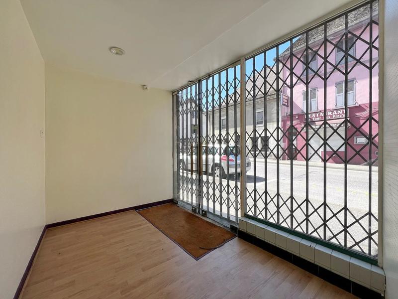 Local commercial - 70 m² - 2 pièces