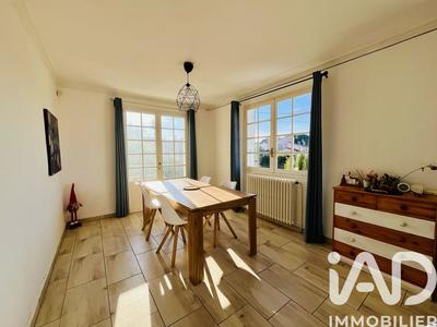 Maison - 105 m² - 5 pièces