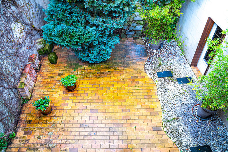 Maison - 210 m² - 6 pièces