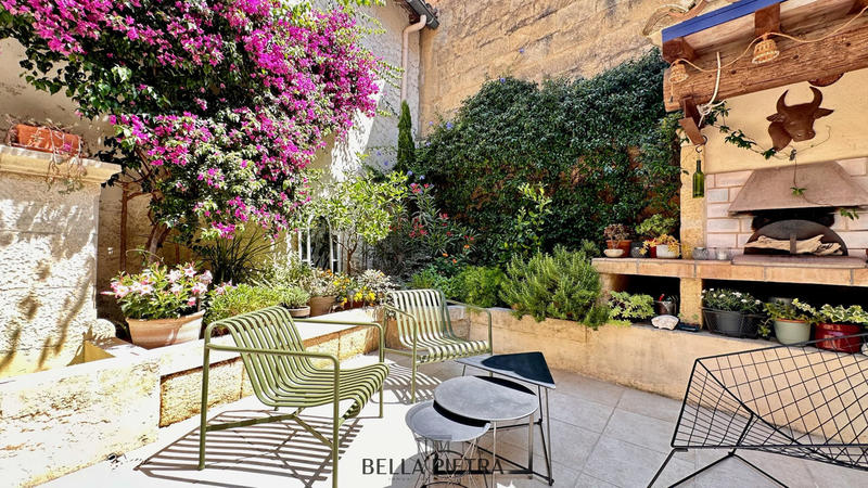 Maison de village - 240 m² - 6 pièces