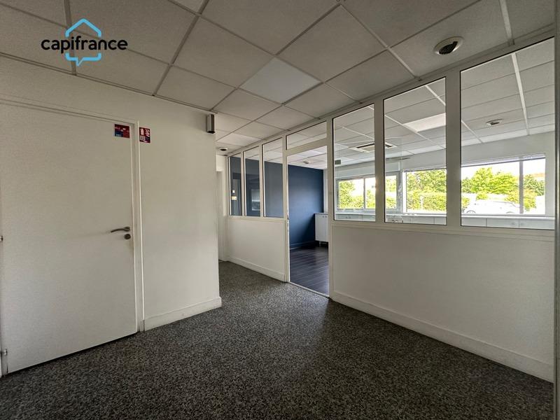 Bureau - 332 m² - 20 pièces